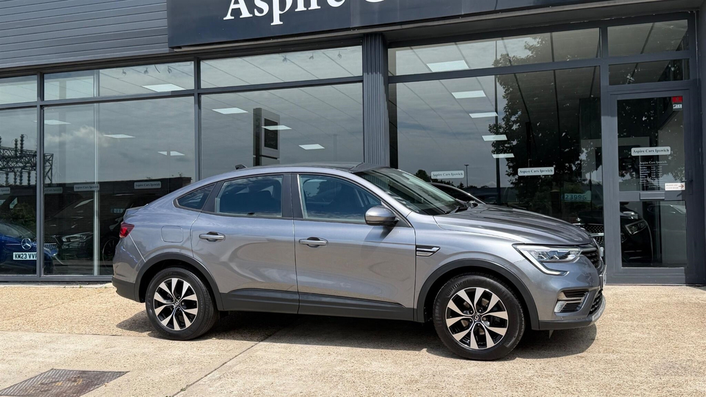 Renault Arkana 1.3 Tce Mild Hybrid 140 Iconic Edc White #8