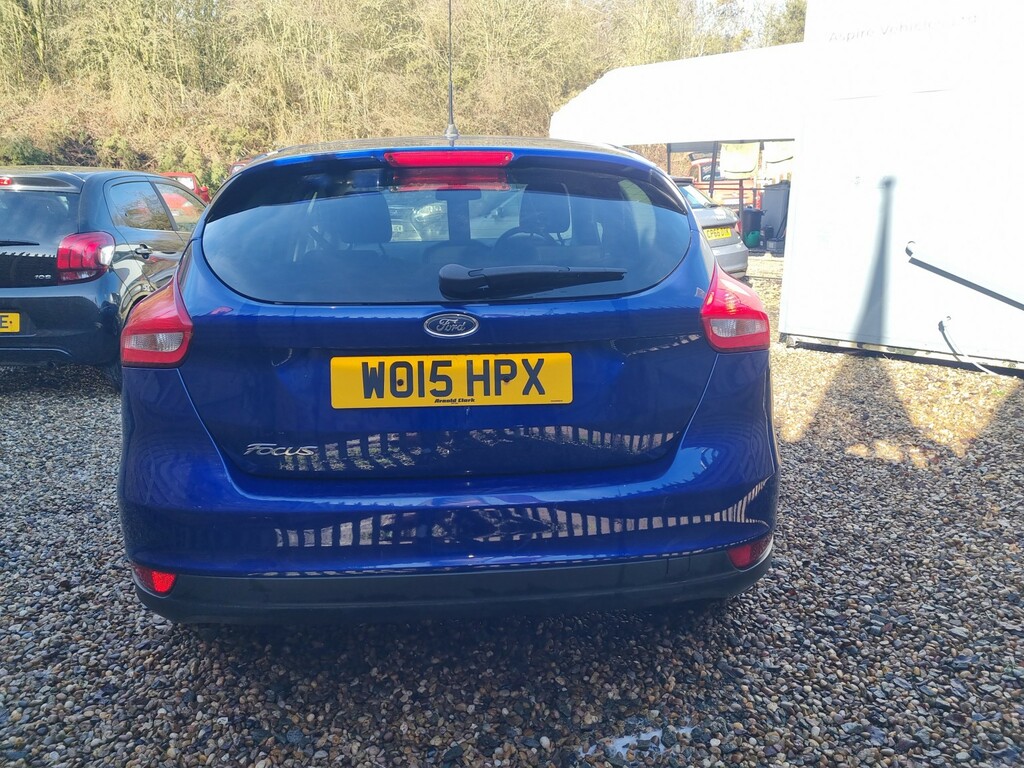 Ford Focus Hatchback 1.5 Tdci Zetec 201515 WO15HPX Blue #5