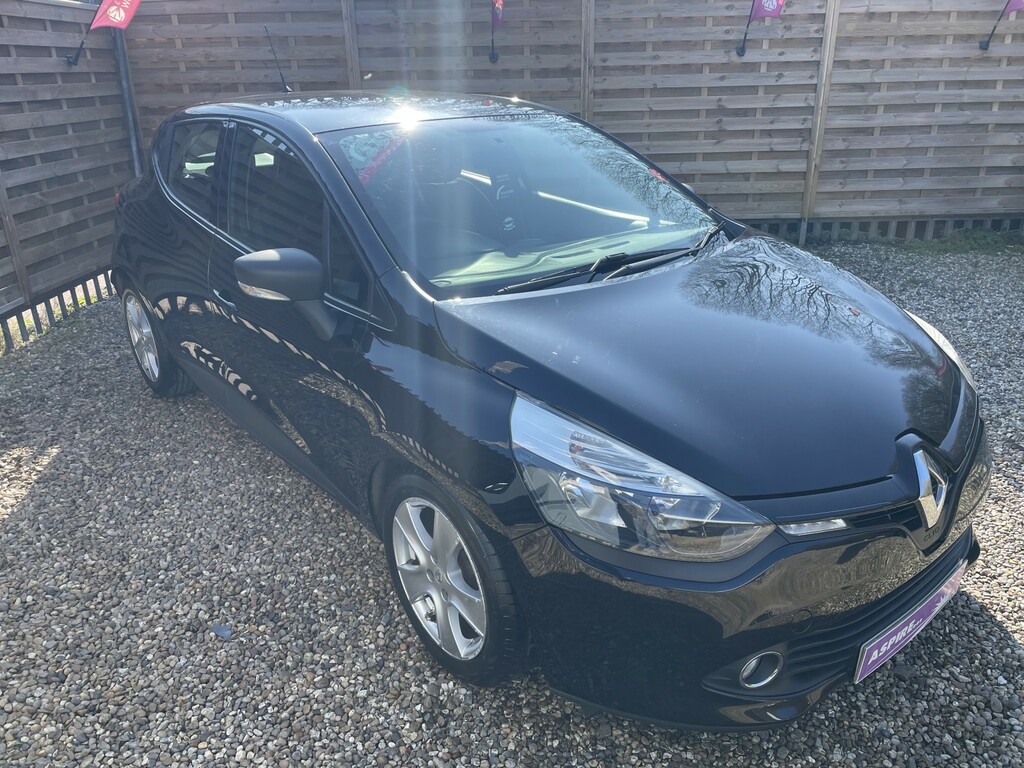 Renault Clio Hatchback 1.2 Expression 1.2 16V 75 2014 Black #4