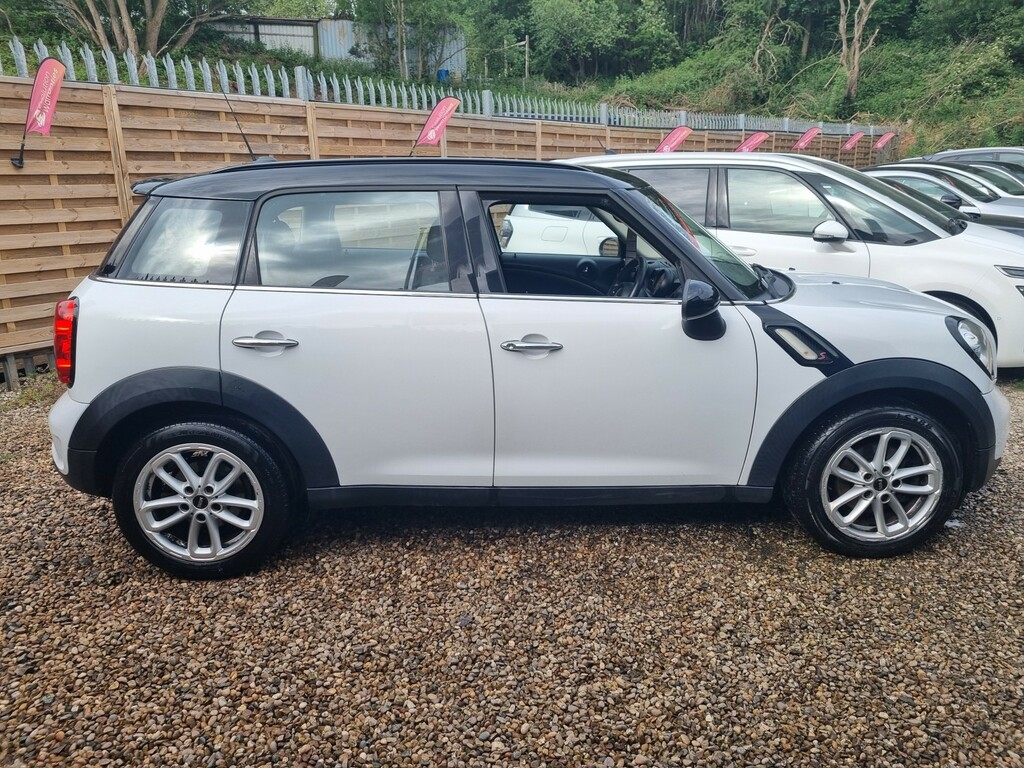 Mini Countryman Suv 2.0 Cooper Sd Countryman 2016 PL16ATU White #3