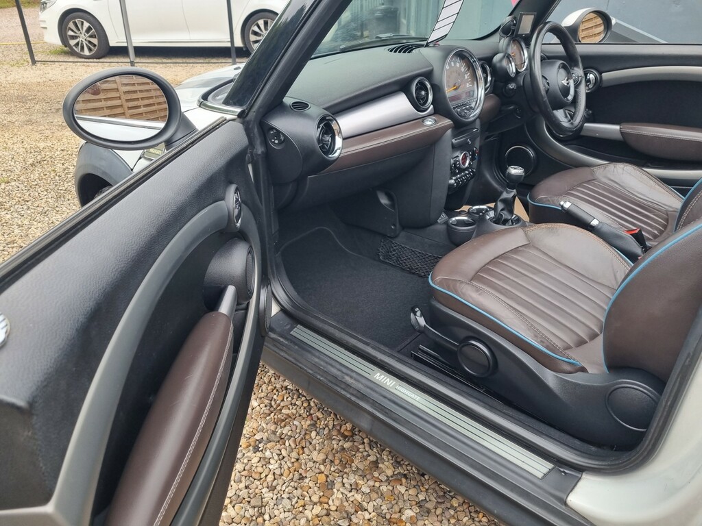 Mini Convertible 1.6 Cooper Highgate Convertible Silver #6
