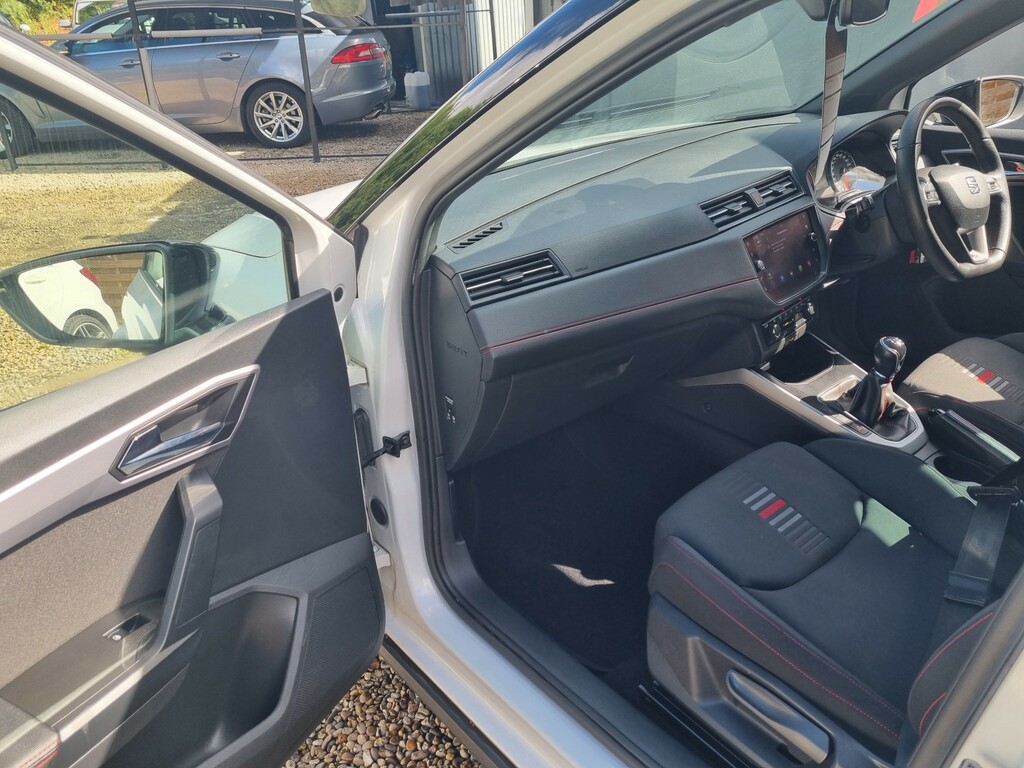 Seat Arona 1L Fr White #28