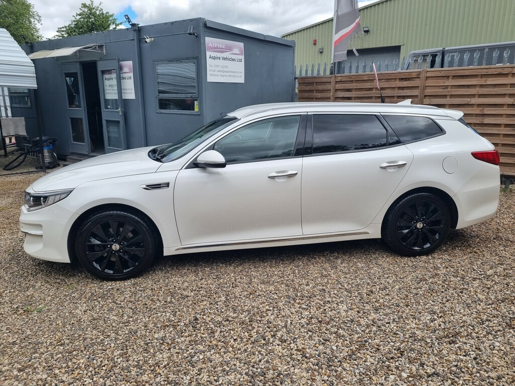 Kia Optima 1.7 Crdi 3 White #4