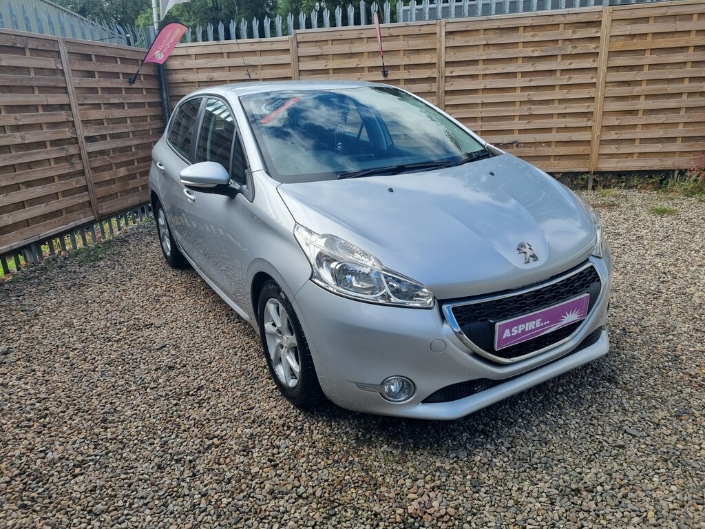 Peugeot 208 Hatchback 1.4 Hdi Active 201515 KN15KXP Silver #2