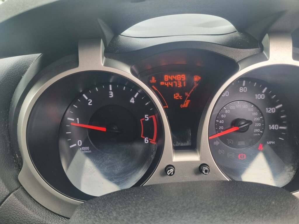 Nissan Juke  White #43