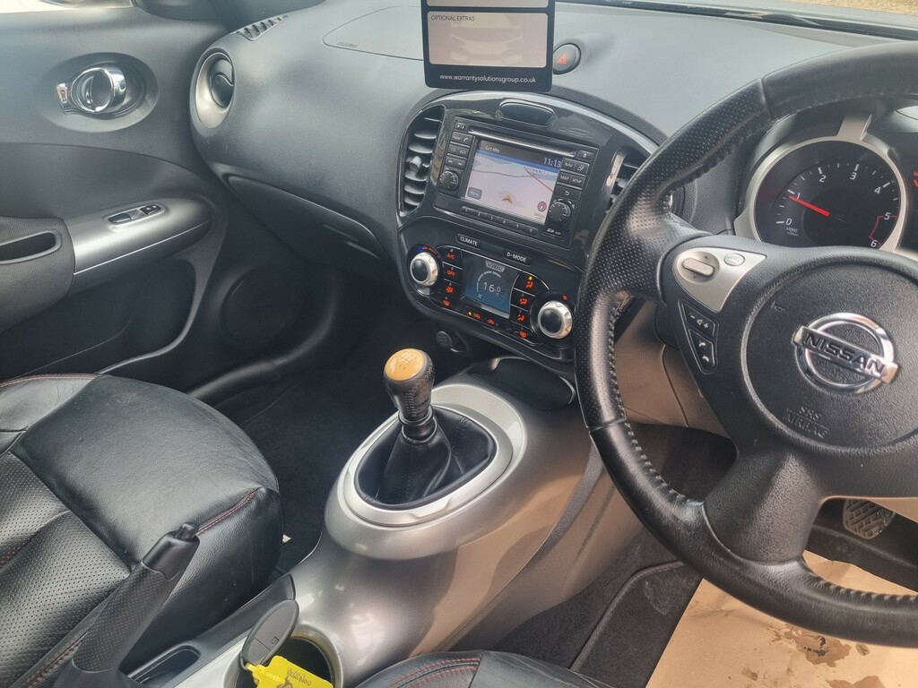 Nissan Juke  White #14