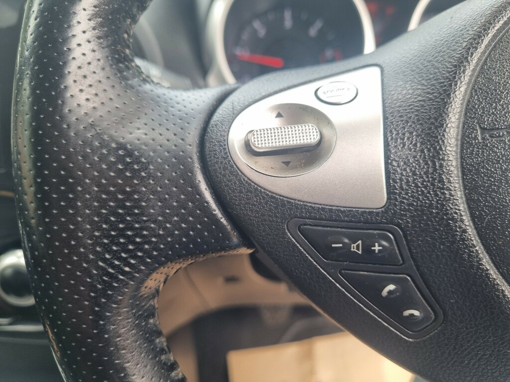Nissan Juke  White #41