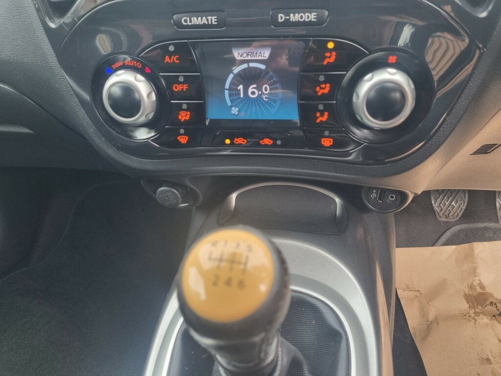 Nissan Juke  White #39