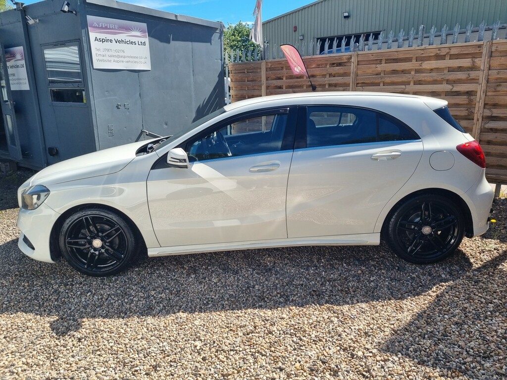 Mercedes-Benz A Class 1.5 A180d Amg Line White #4