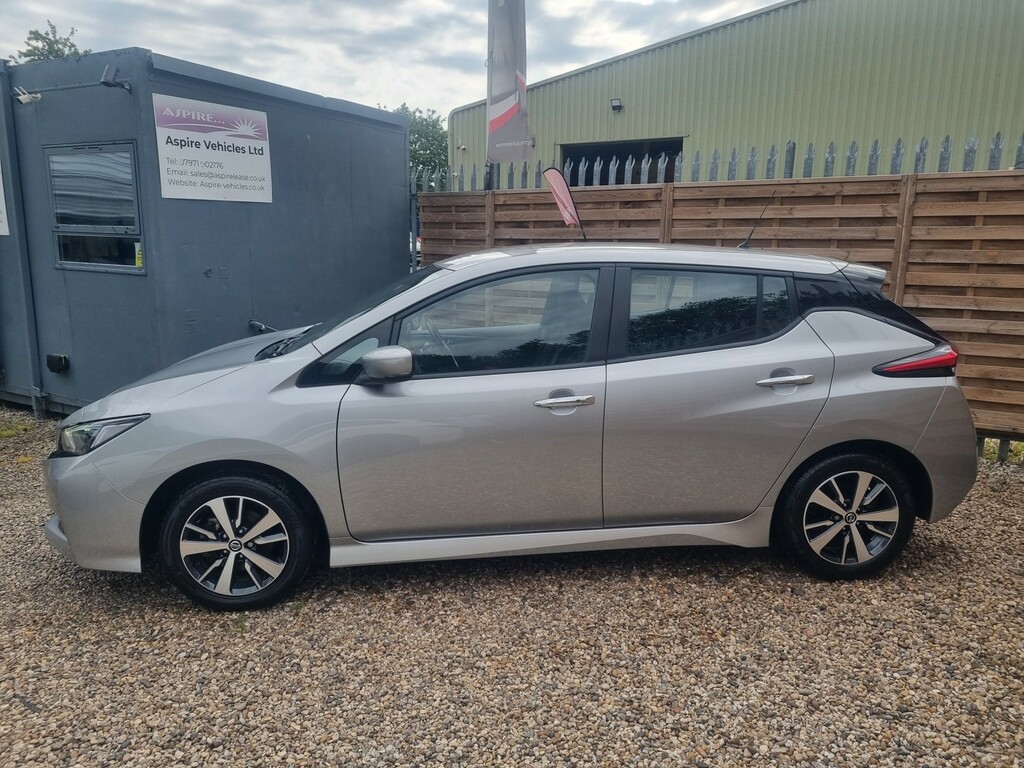 Nissan Leaf Hatchback 40Kwh Acenta 202121 Silver #3