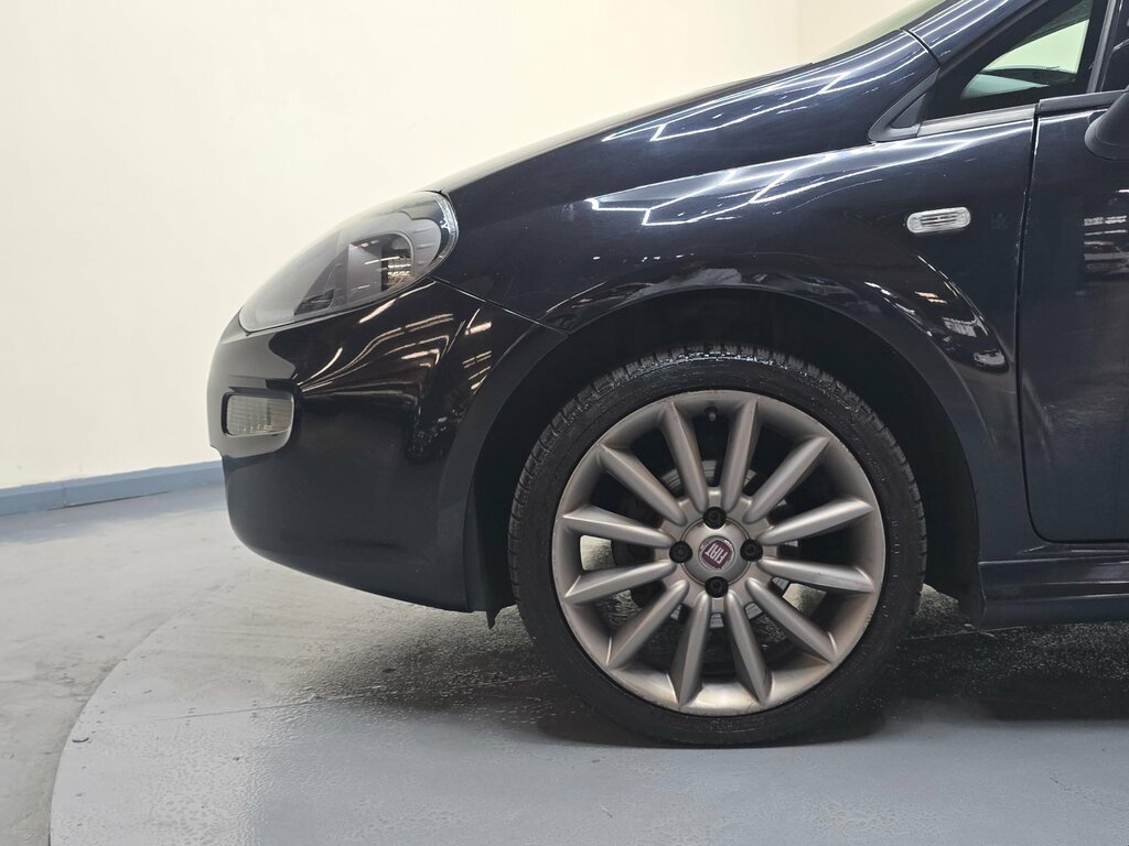 Fiat Punto Hatchback Black #11