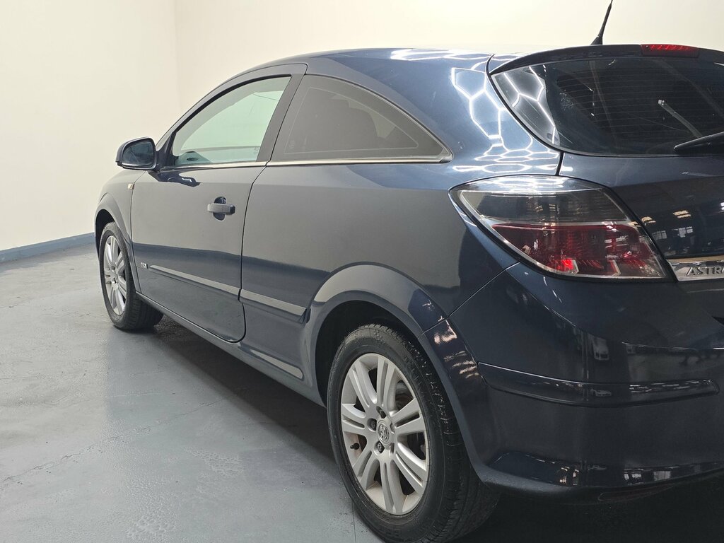 Vauxhall Astra 1.6I 16V Sxi  #10