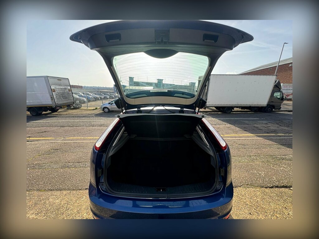 Ford Focus 1.8 Tdci Zetec Hatchback 137 G Blue #6