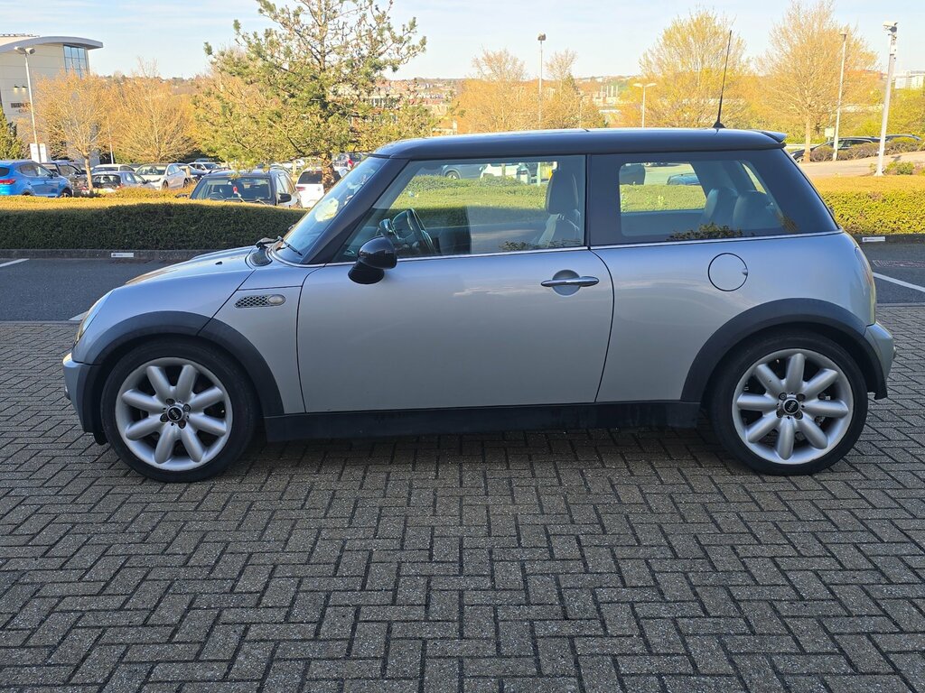 Mini Hatch 1.6 Cooper Hatchback Euro 3 115 LT53TLN Silver #2