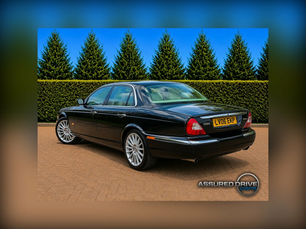Jaguar XJ 2.7 Tdvi Executive Saloon 21 Black #2