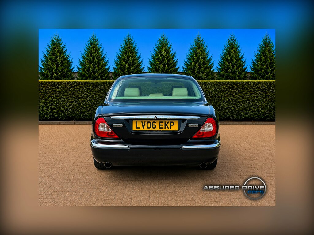 Jaguar XJ 2.7 Tdvi Executive Saloon 21 Black #3