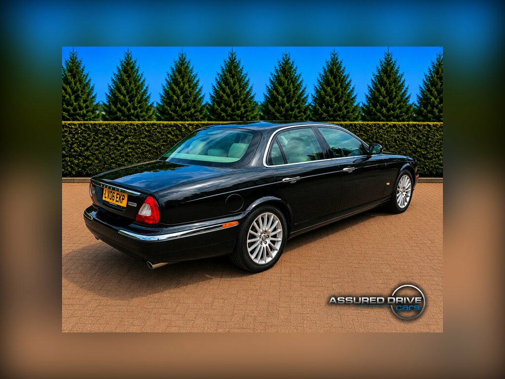 Jaguar XJ 2.7 Tdvi Executive Saloon 21 Black #4
