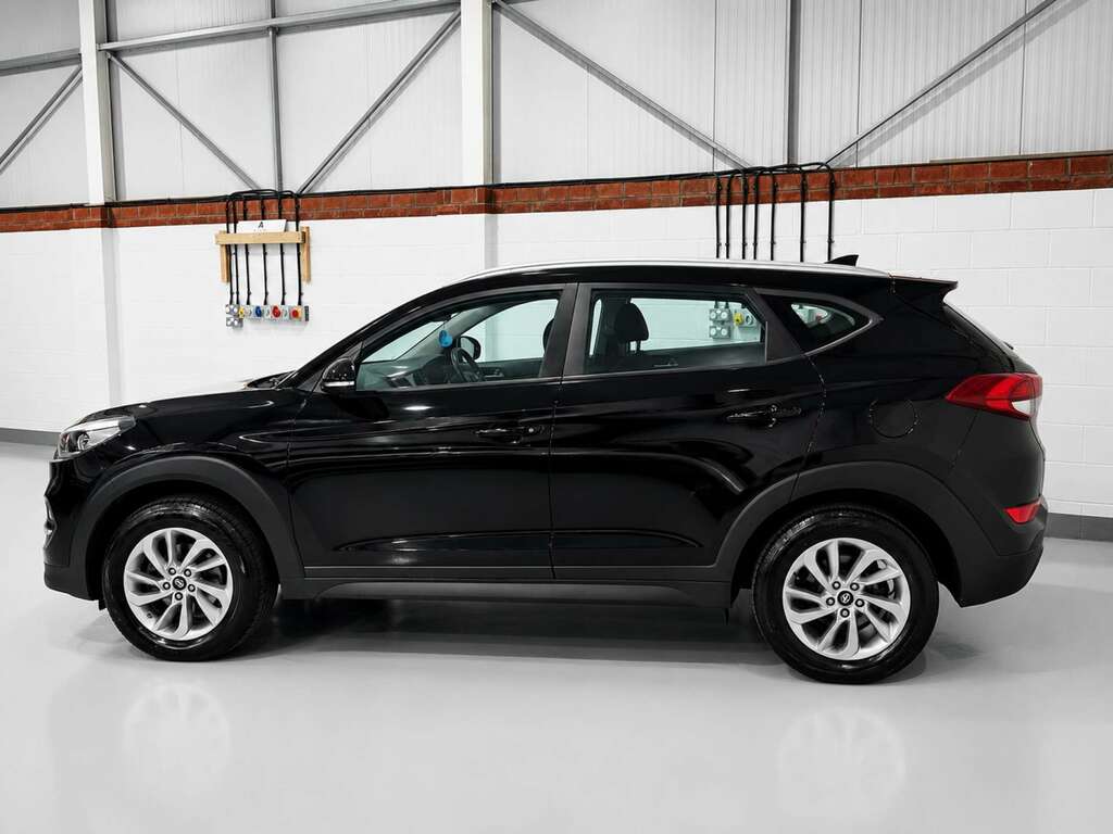 Hyundai Tucson 1.7 Tucson Se Nav Blue Drive 2Wd Crdi KR16JCV Black #6