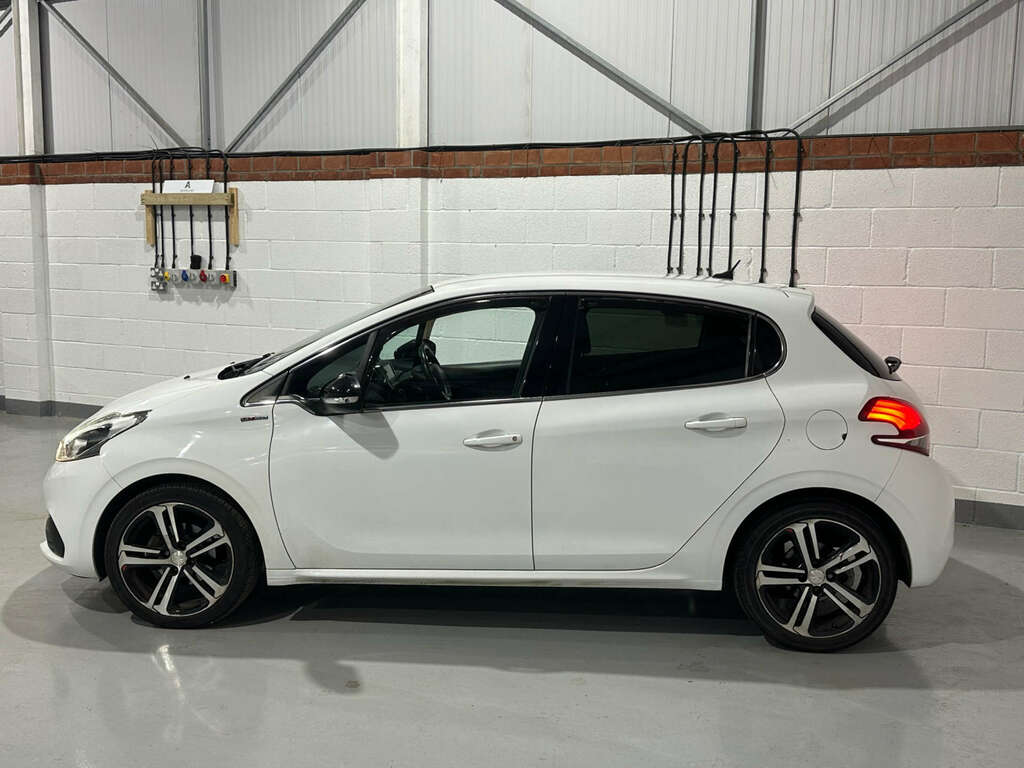 Peugeot 208 1.2 208 Gt Line Ss CE16WXF White #3