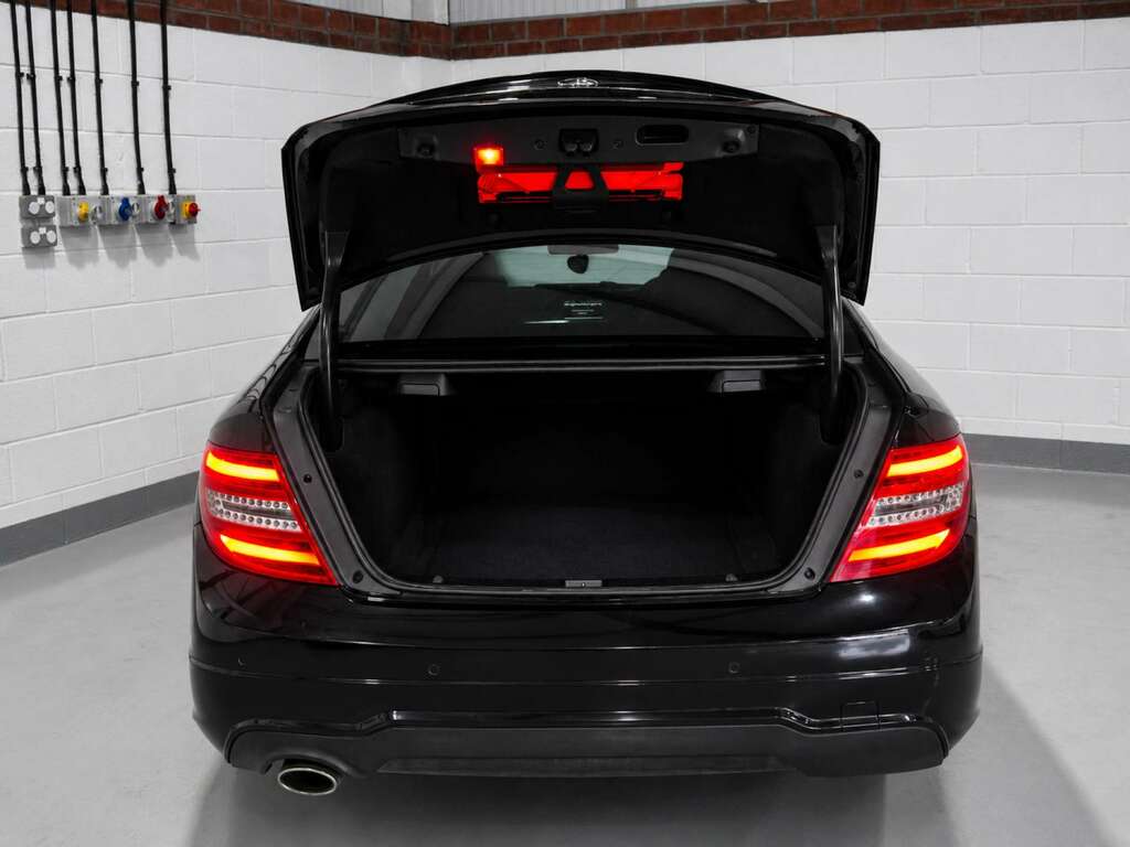 Mercedes-Benz C Class 2.1 C220 Amg Sport Edition Premium Cdi Black #5