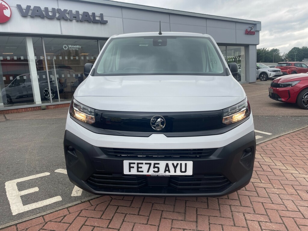 Vauxhall Combo XL Prime 2000 1.5Td 100Ps FE75AYU White #2