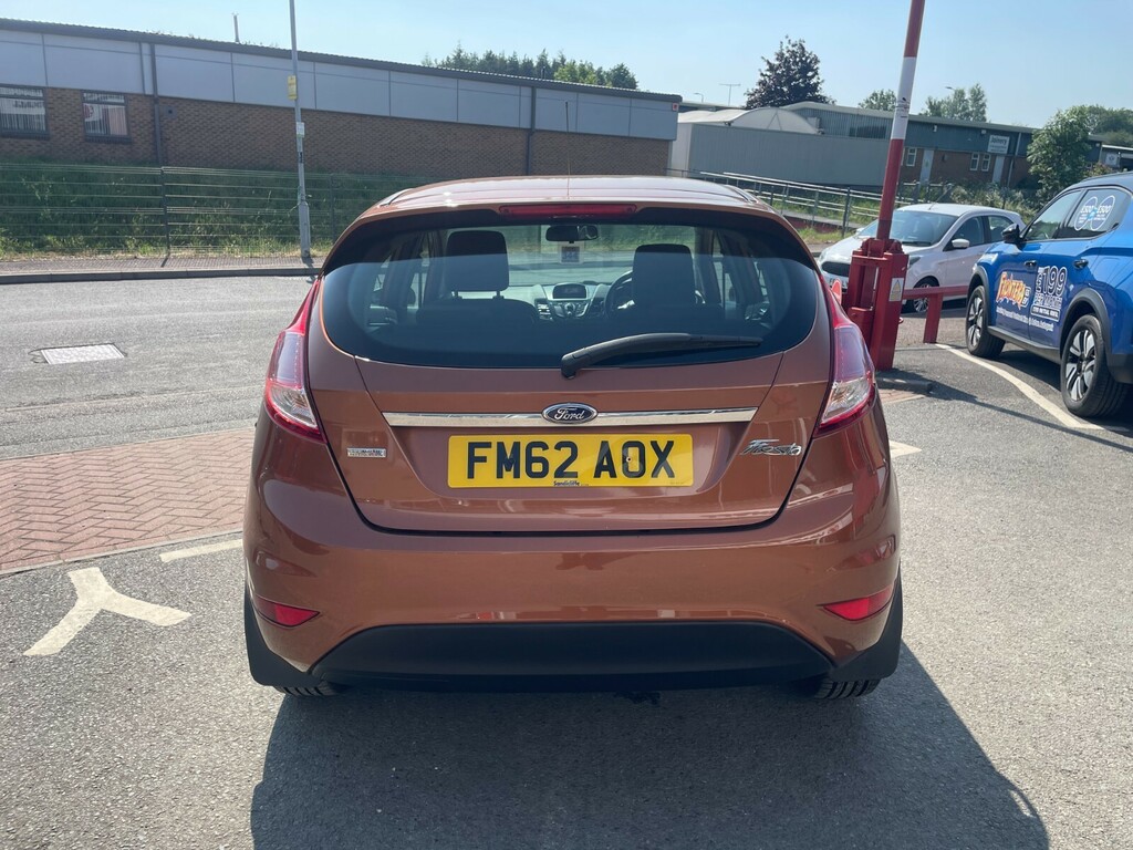 Ford Fiesta Hatchback Red #6