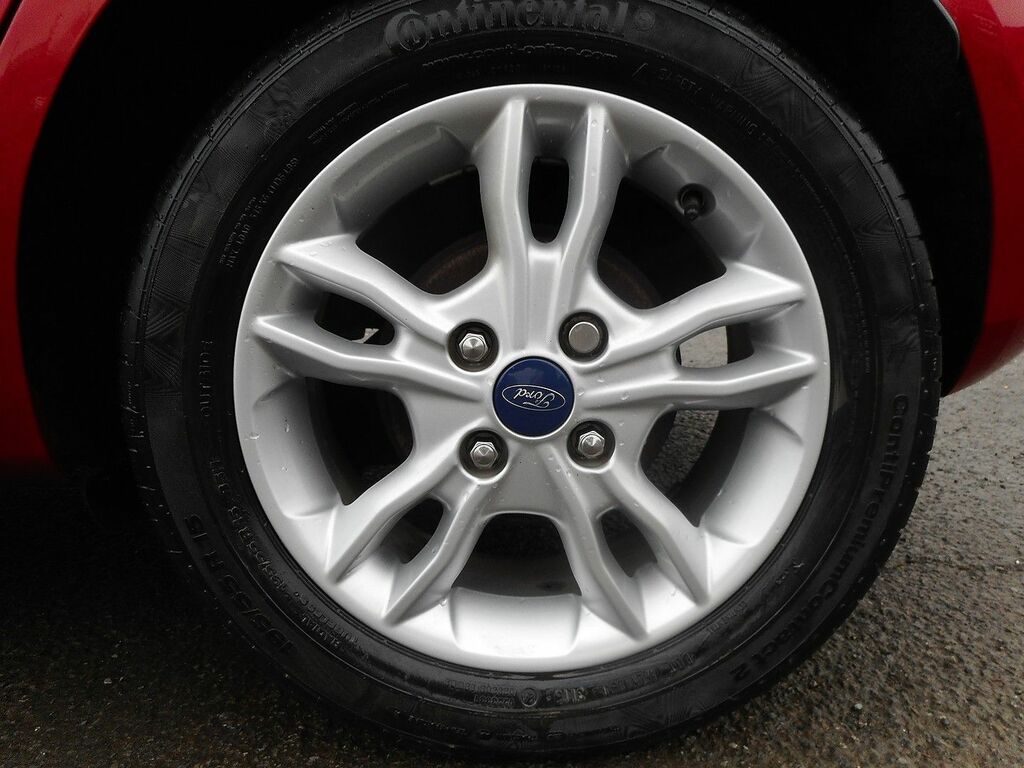 Ford Fiesta Zetec 1.0 80Ps Startstop EA65NBL Red #4