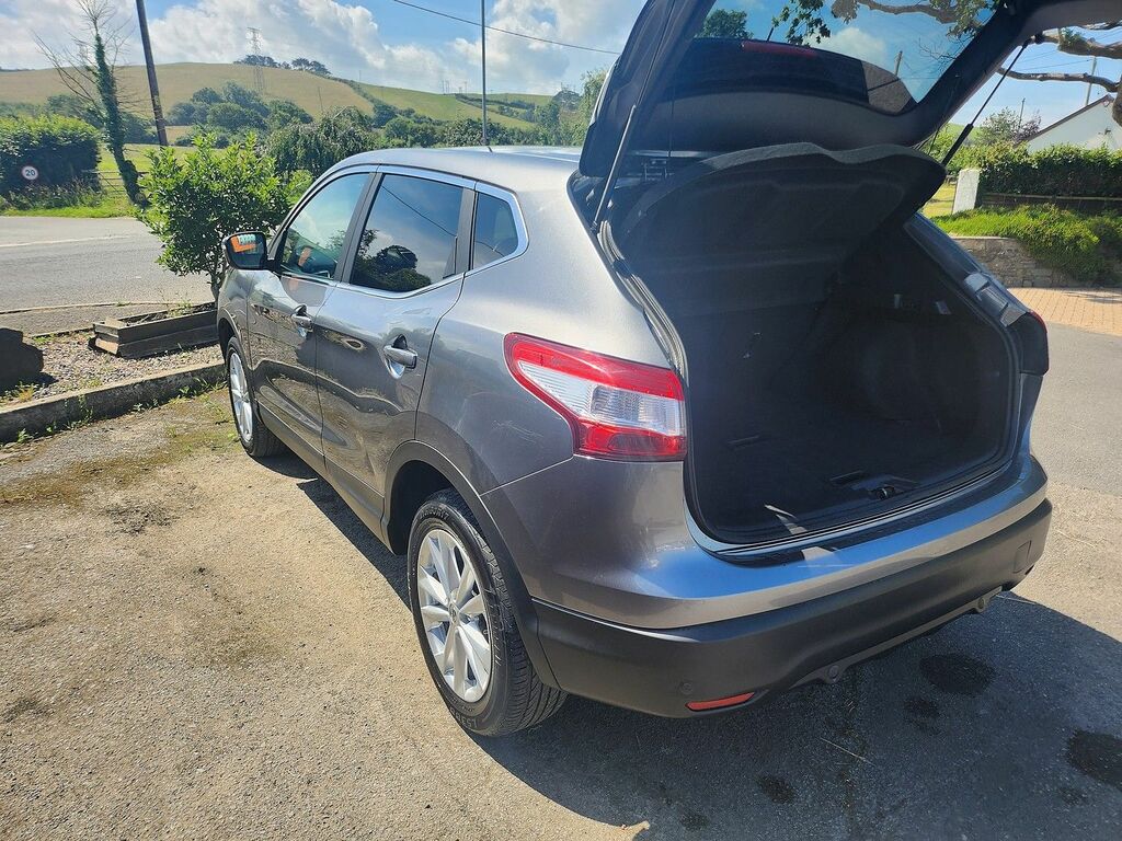 Nissan Qashqai Acenta Premium 1.5 Dci 110Ps Grey #4
