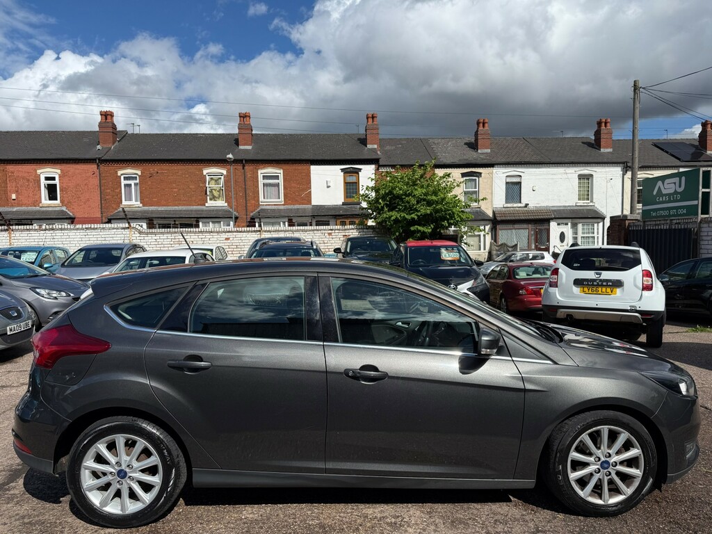 Ford Focus Hatchback 1.0 T Ecoboost Titanium 201818 WM18BWP Grey #2