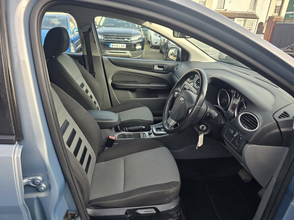 Ford Focus Zetec Red #10