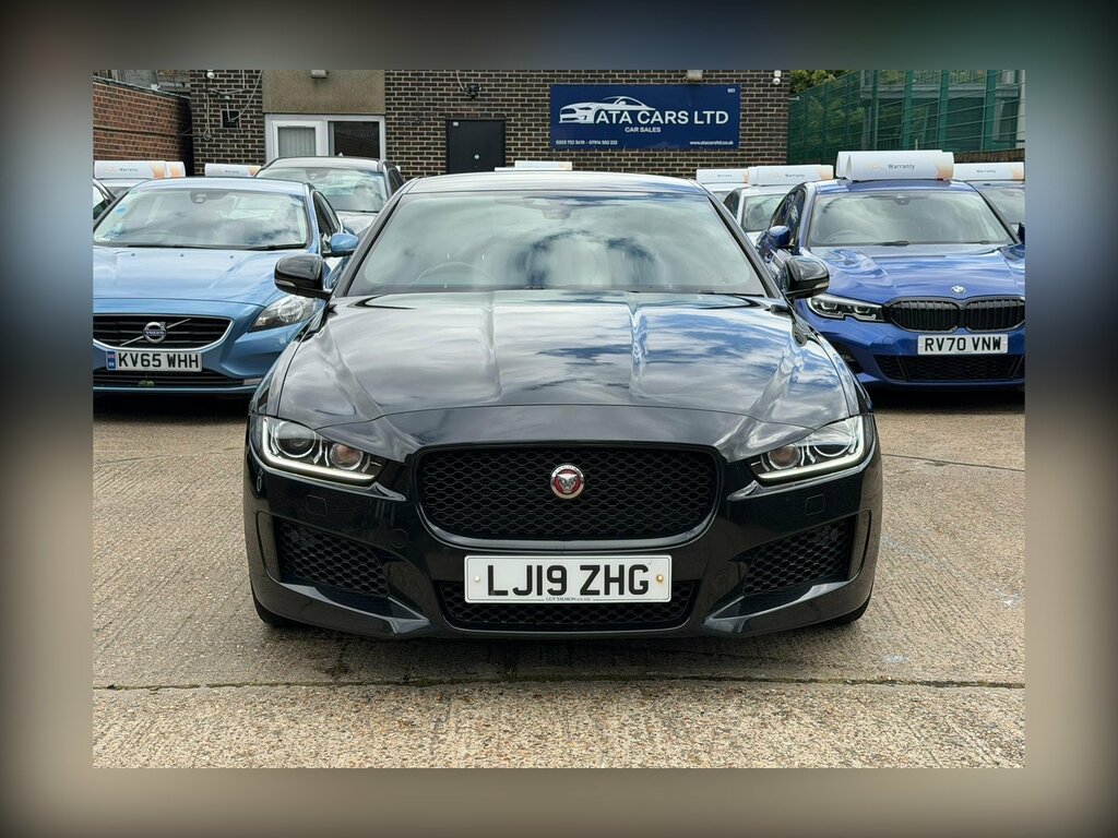 Jaguar XE 2.0D Landmark Euro 6 Ss Black #3