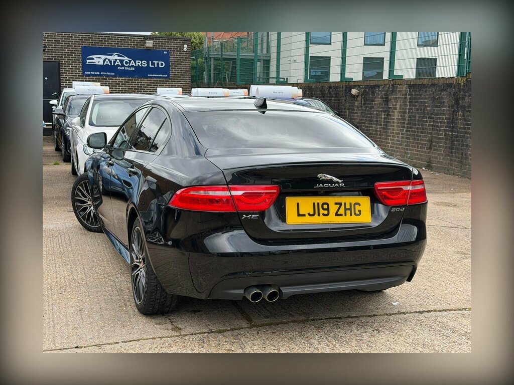 Jaguar XE 2.0D Landmark Euro 6 Ss Black #6