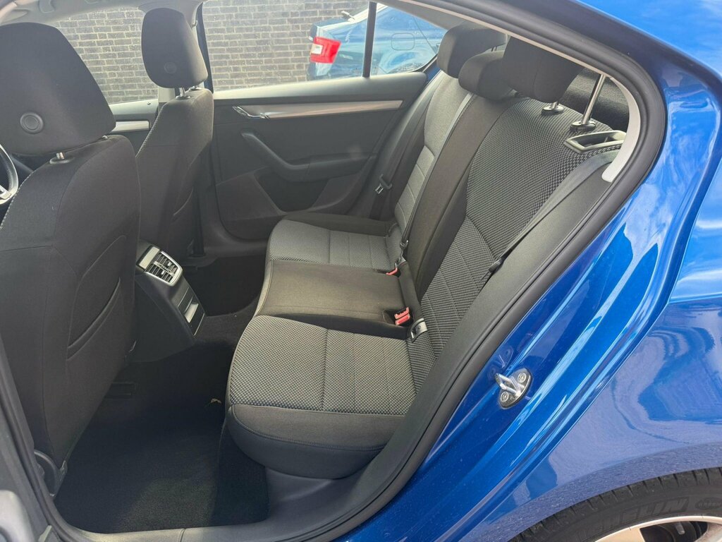 Skoda Octavia 1.6 Tdi Cr Se Grey #16