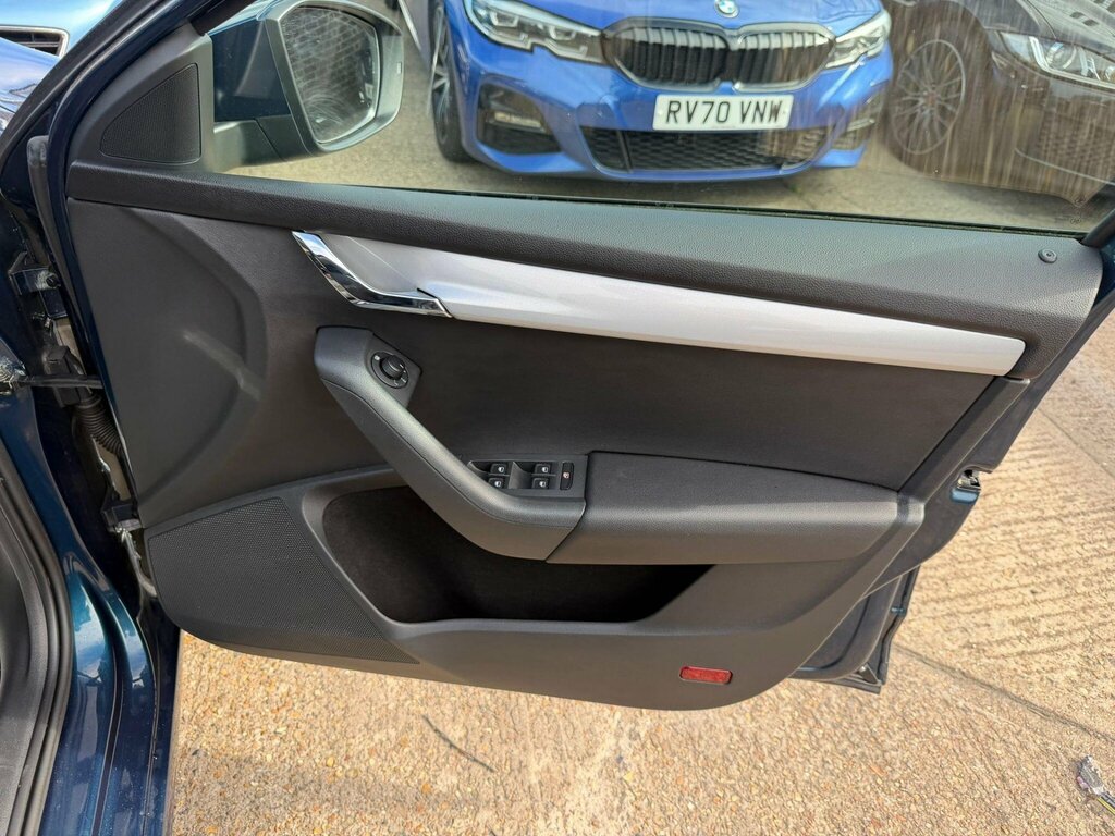 Skoda Octavia Saloon S Tdi Cr 2013 Grey #19