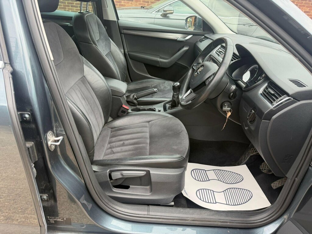 Skoda Octavia Tdi Se Technology Grey #9