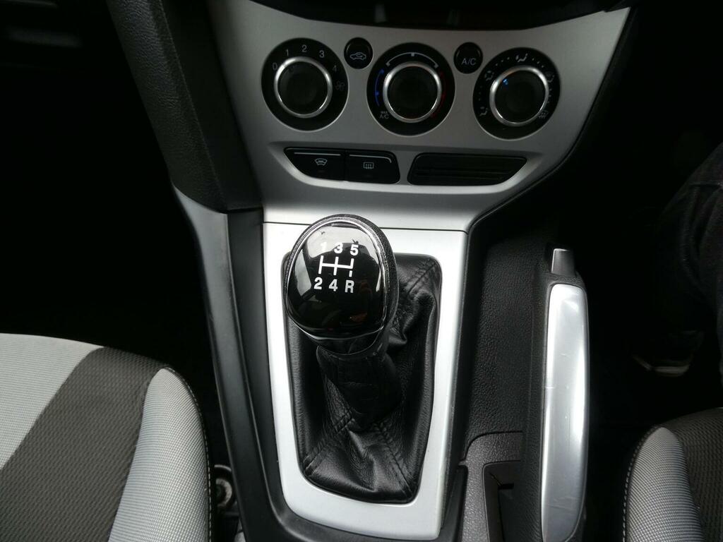 Ford Focus 1.6 Zetec Euro 5 Black #6