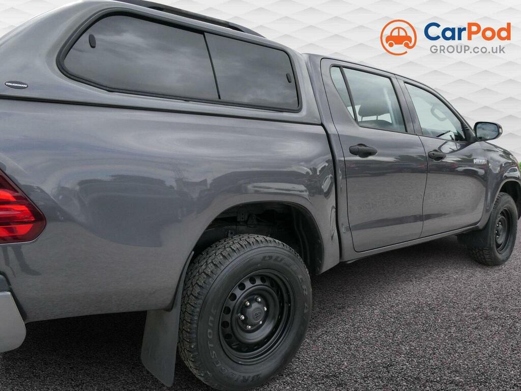Toyota HILUX D-4d Active Pickup Extra White #50