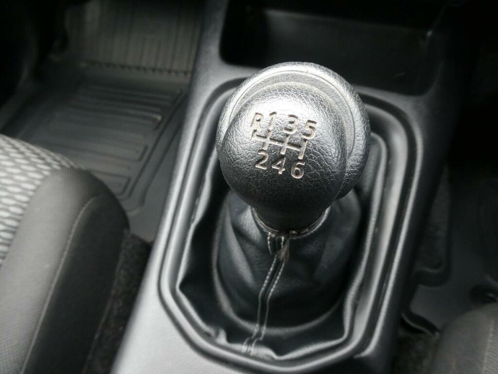 Toyota HILUX 2.4 D-4d Active 4Wd Euro 6 3.5T Grey #6