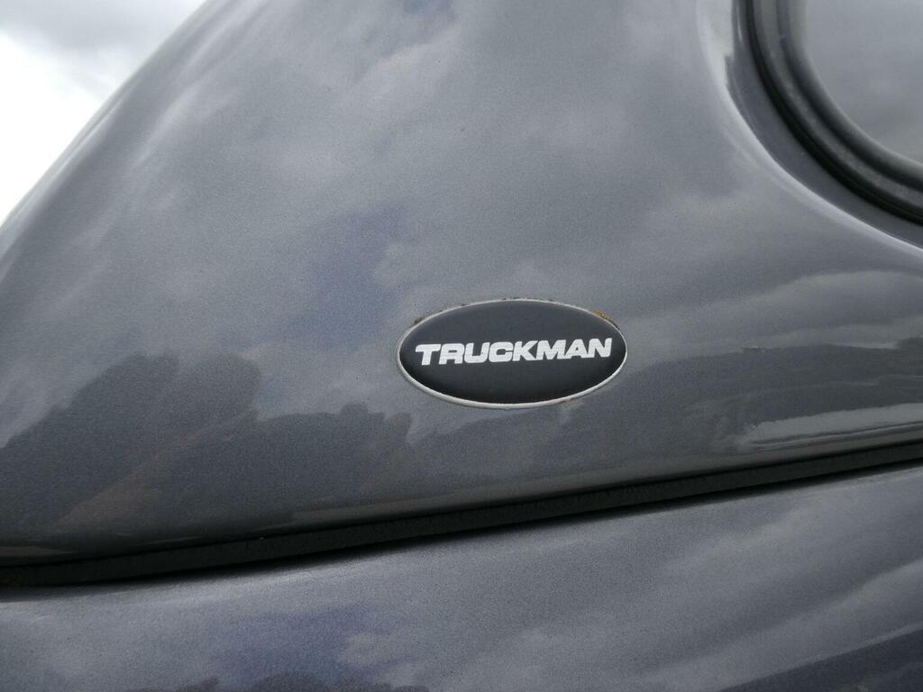 Toyota HILUX D-4d Active Pickup Extra White #31