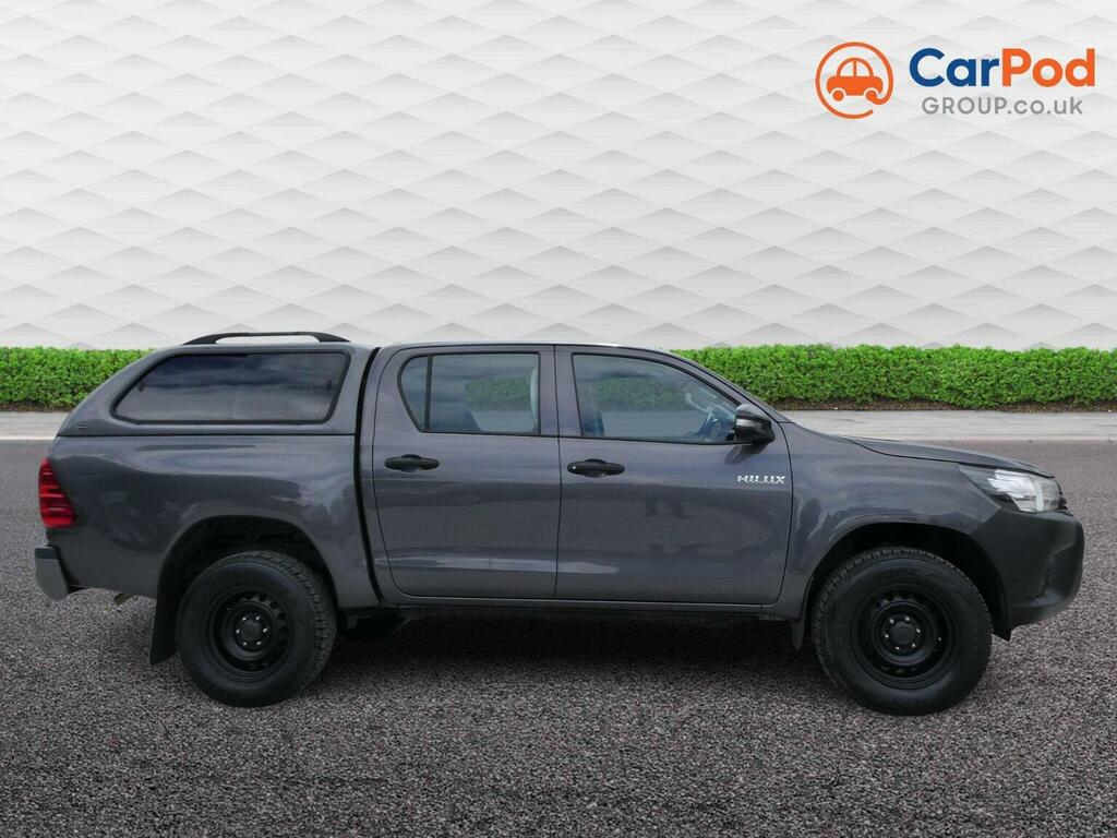 Toyota HILUX D-4d Active Pickup Extra White #34