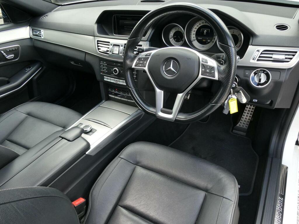 Mercedes-Benz E Class 2.1 E220 Bluetec Amg Night Edition Premium G-tro White #2
