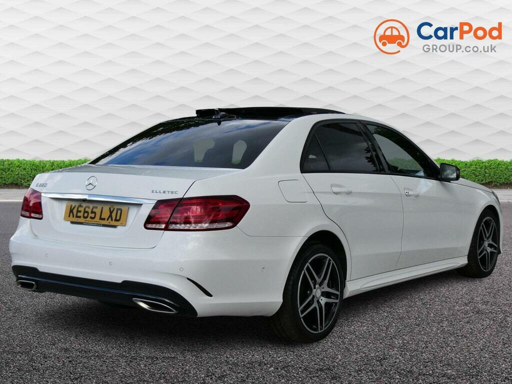 Mercedes-Benz E Class 2.1 E220 Bluetec Amg Night Edition Premium G-tro White #3