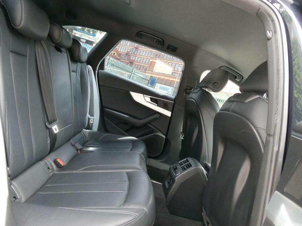 Audi A4 Avant 2L S Line Black #35