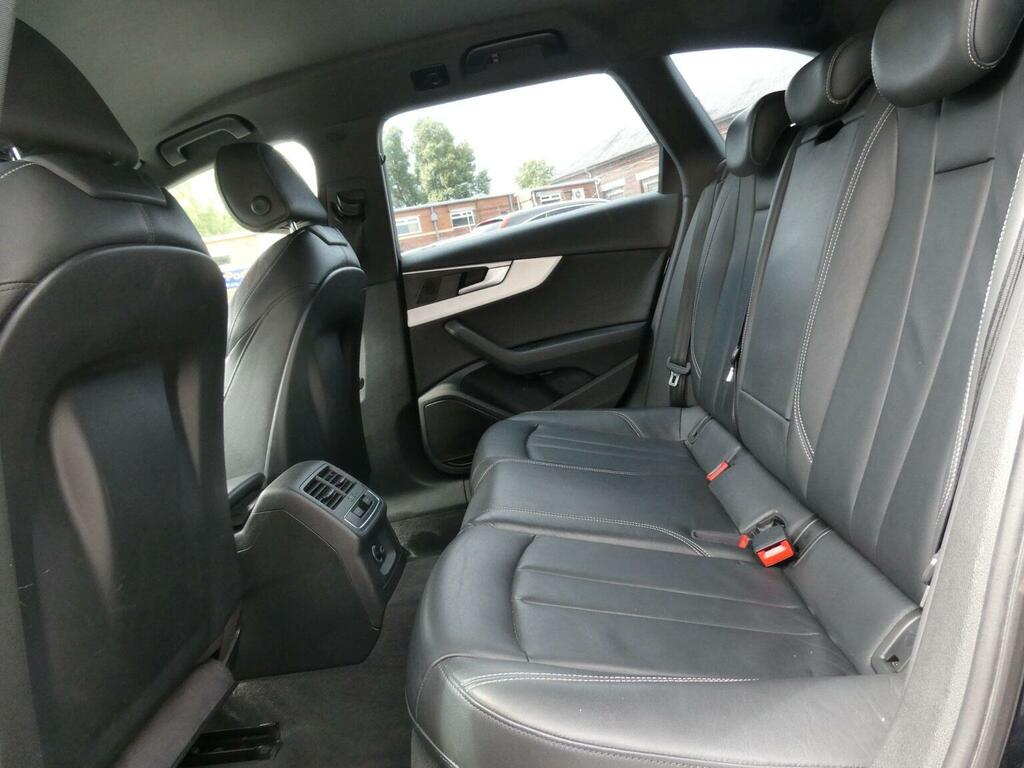 Audi A4 Avant 2L S Line Black #27