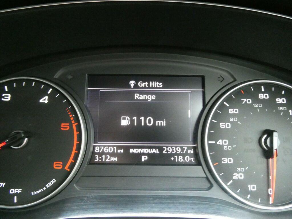 Audi A4 Avant 2L S Line Black #25