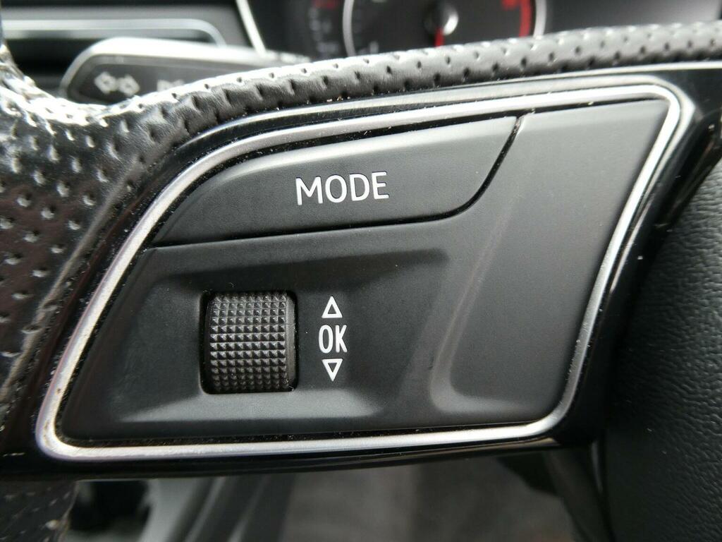 Audi A4 Avant 2L S Line Black #18