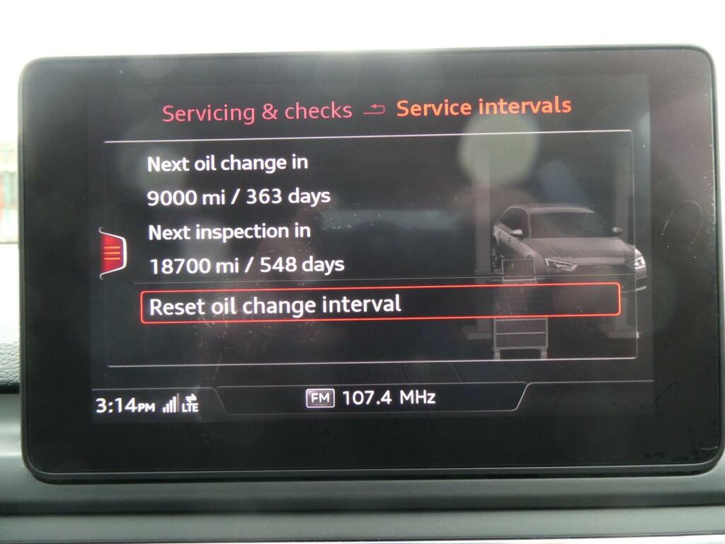 Audi A4 Avant 2L S Line Black #13