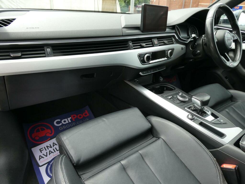Audi A4 Avant 2L S Line Black #44
