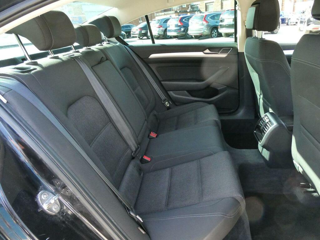 Volkswagen Passat Saloon Grey #34