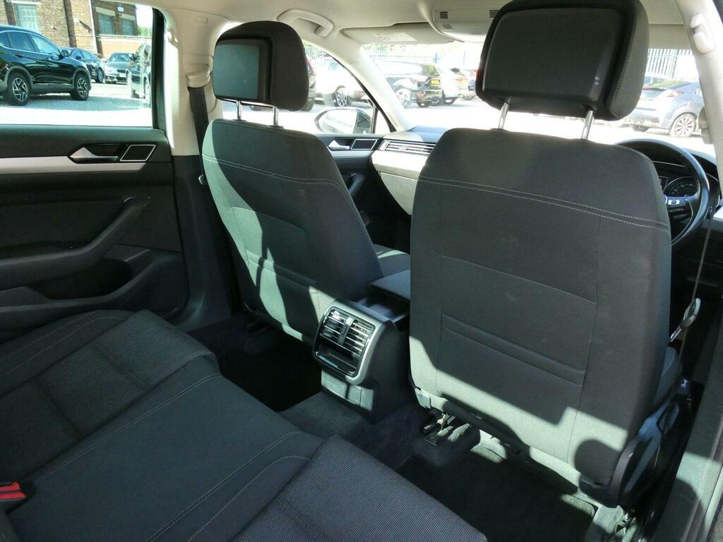 Volkswagen Passat Saloon Grey #41